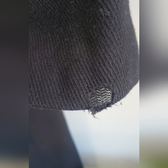 Aritzia Talula Babaton Peacoat. Damages Arm See Photos. Size Small - Picture 3 of 5